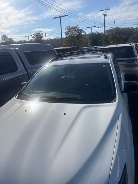 Used 2022 Jeep Cherokee Latitude Lux w/ Sun & Sound Group AWD/4WD image 6