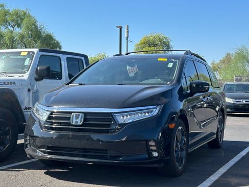 Used 2022 Honda Odyssey Elite image 2