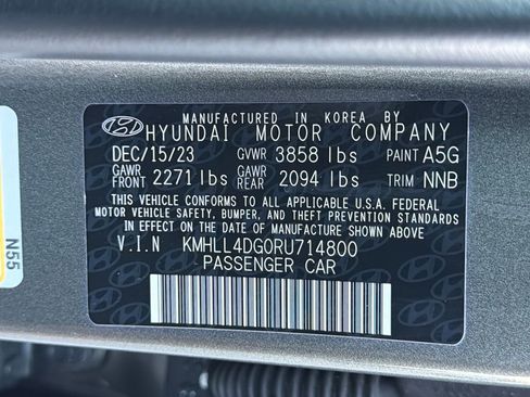 Used 2024 Hyundai Elantra SE image 36