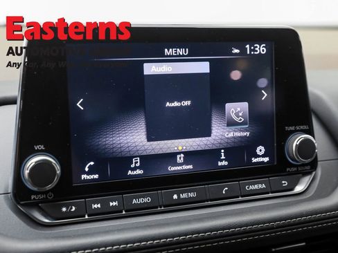 Used 2022 Nissan Rogue SV image 19