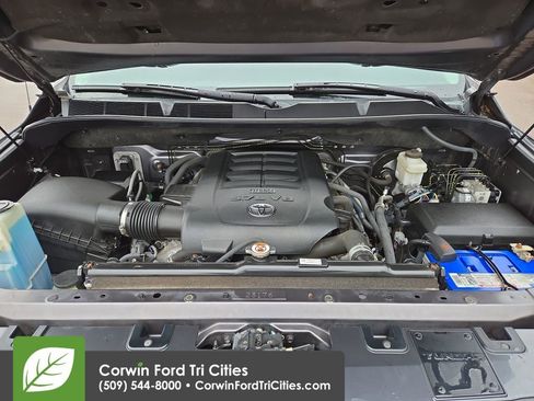 Used 2018 Toyota Tundra Platinum AWD/4WD image 36