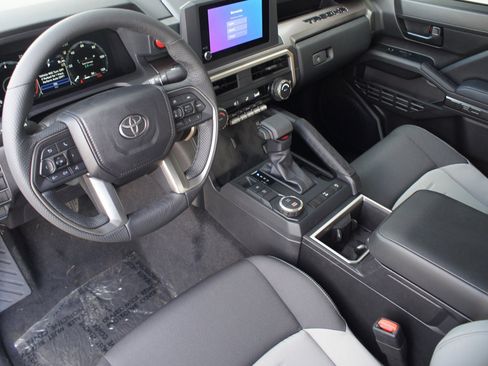 New 2025 Toyota Tacoma PreRunner image 2