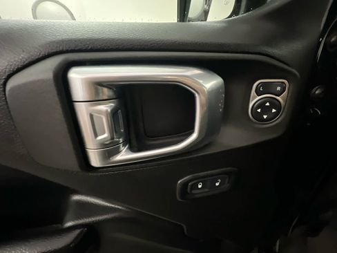 Used 2021 Jeep Wrangler Unlimited Sport image 18