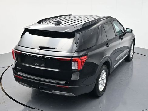 Used 2025 Ford Explorer Active w/ Active Comfort Package RWD image 46