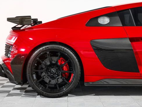 Used 2023 Audi R8 V10 GT RWD image 2