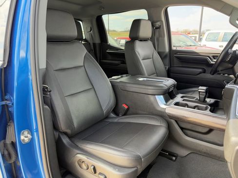 Used 2022 Chevrolet Silverado 1500 LTZ w/ LTZ Convenience Package II image 31