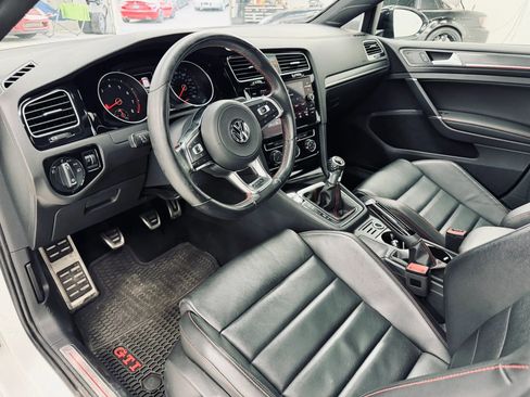 Used 2021 Volkswagen GTI SE FWD image 4