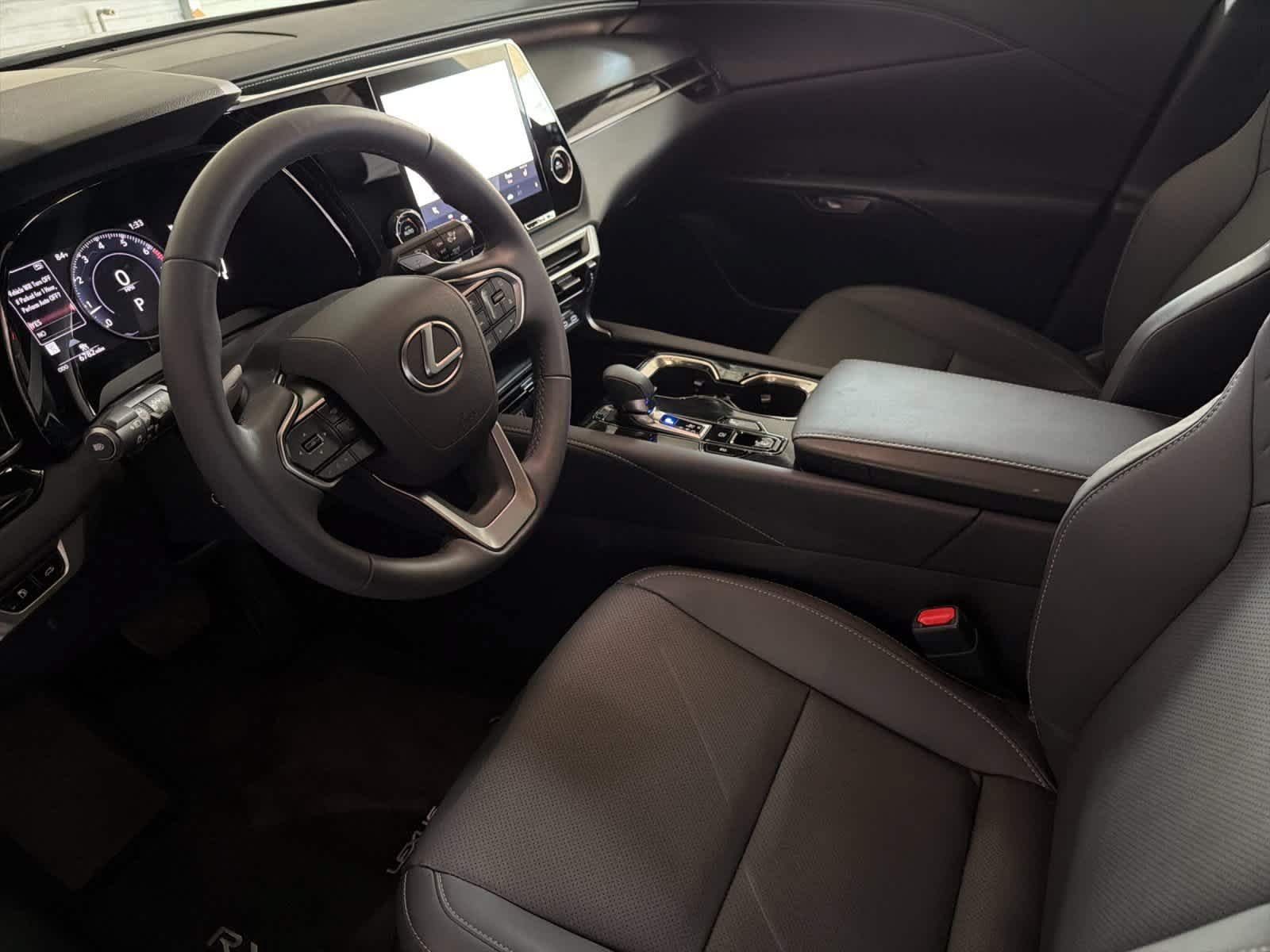 Used 2024 Lexus RX 350 FWD w/ Technology Package image 11