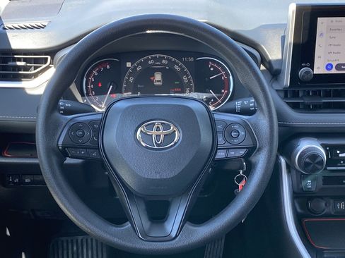 Used 2025 Toyota RAV4 LE AWD/4WD image 10