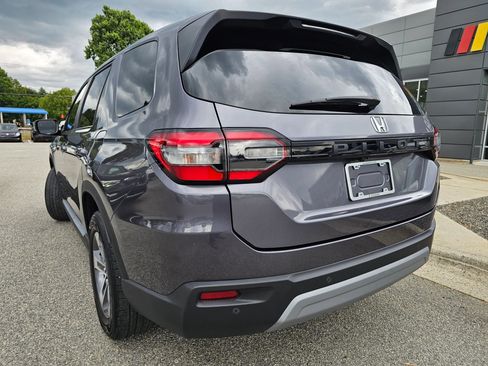 Used 2024 Honda Pilot EX-L image 3