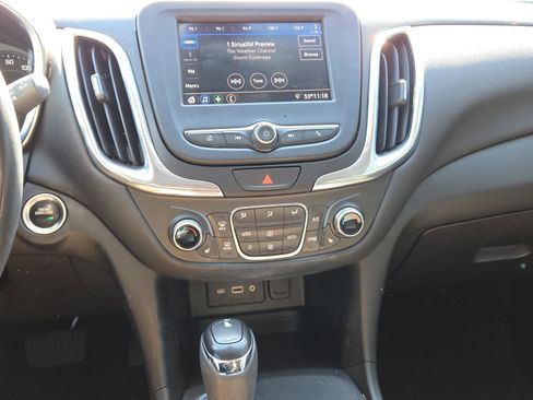 Used 2020 Chevrolet Equinox LT image 23