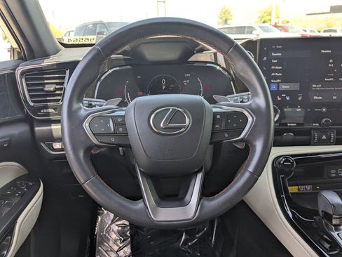 Used 2024 Lexus NX 350 AWD image 18