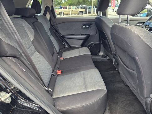 Used 2022 Nissan Rogue SV FWD image 14