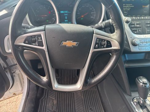 Used 2017 Chevrolet Equinox LT w/ Convenience Package image 20