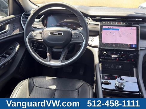 Used 2023 Jeep Grand Cherokee L Limited w/ Luxury Tech Group II AWD/4WD image 28