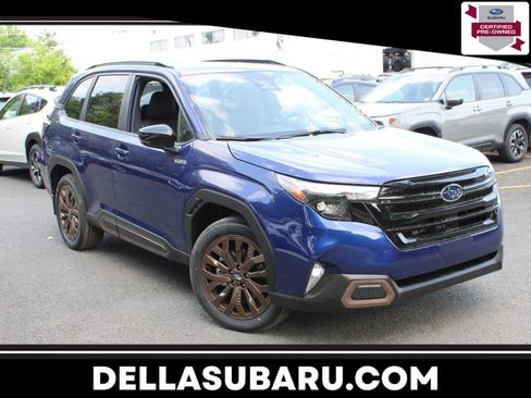 Certified 2025 Subaru Forester Sport AWD/4WD image 1