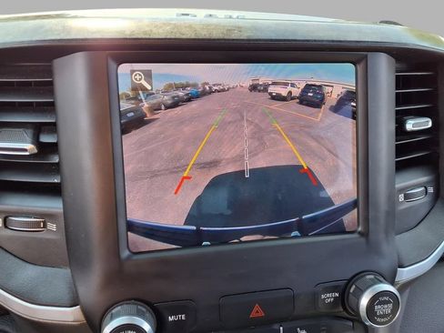Used 2019 RAM 1500 Big Horn AWD/4WD image 8