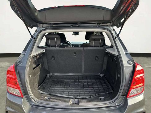 Used 2020 Chevrolet Trax LS w/ Tint and Cruise Package image 13