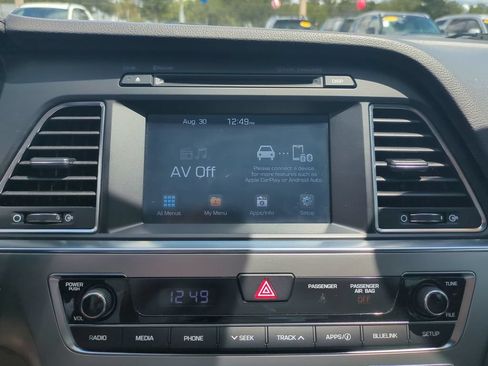 Used 2017 Hyundai Sonata Sport w/ Value Edition Package 02 FWD image 19