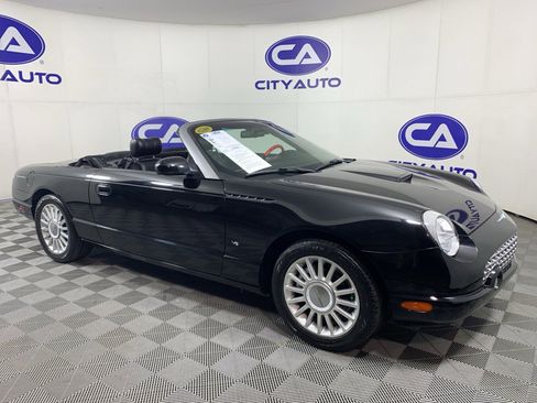 Used 2004 Ford Thunderbird image 34