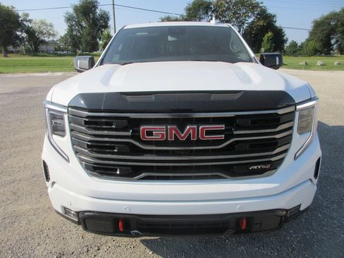 New 2026 GMC Sierra 1500 AT4 w/ AT4 Premium Package AWD/4WD image 13