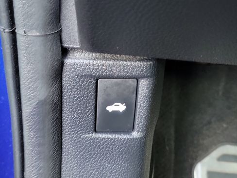 Used 2023 Honda Accord Sport image 15