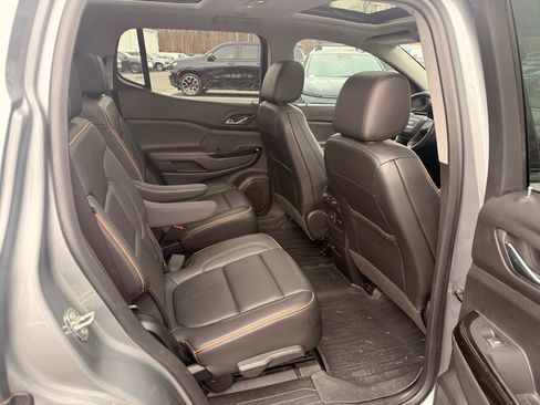Used 2023 GMC Acadia AT4 w/ Technology Package image 18