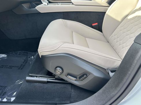 New 2026 Volvo XC90 B6 Plus w/ Protection Package Premier image 19
