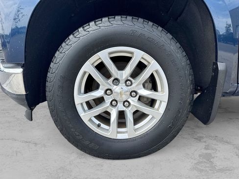 Used 2020 Chevrolet Silverado 1500 LT w/ LT Value Package AWD/4WD image 15