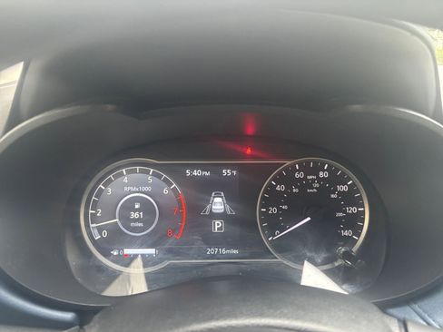 Used 2025 Nissan Versa SV FWD image 39