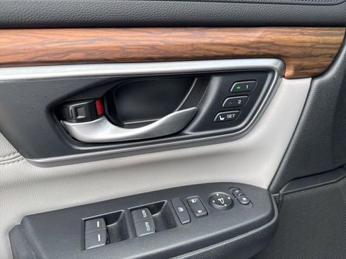 Used 2022 Honda CR-V Touring image 20