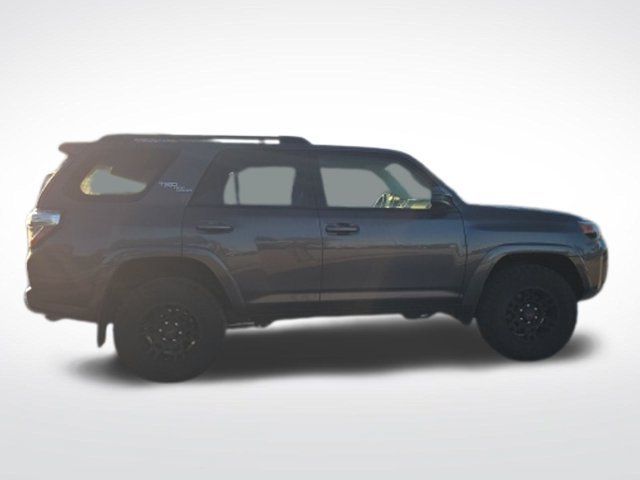 Used 2019 Toyota 4Runner TRD Off-Road AWD/4WD image 3