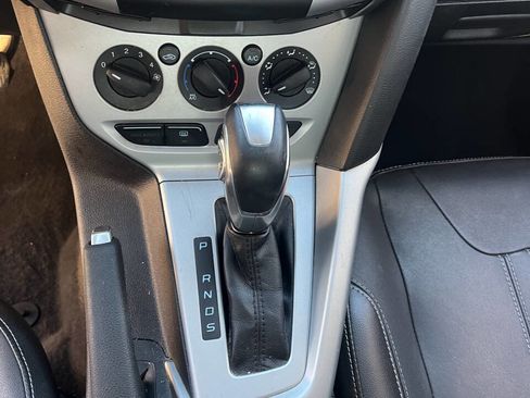 Used 2014 Ford Focus SE w/ Equipment Group 201A image 17