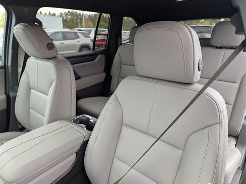 New 2026 GMC Acadia Elevation w/ Elevation Premium Package image 11