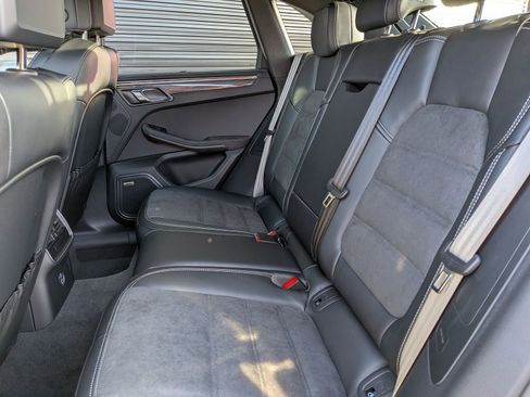 New 2026 Porsche Macan GTS image 26