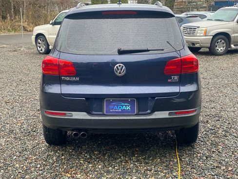 Used 2016 Volkswagen Tiguan S image 5