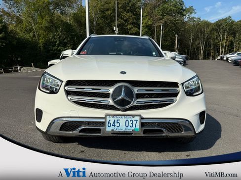 Used 2022 Mercedes-Benz GLC 300 4MATIC image 3