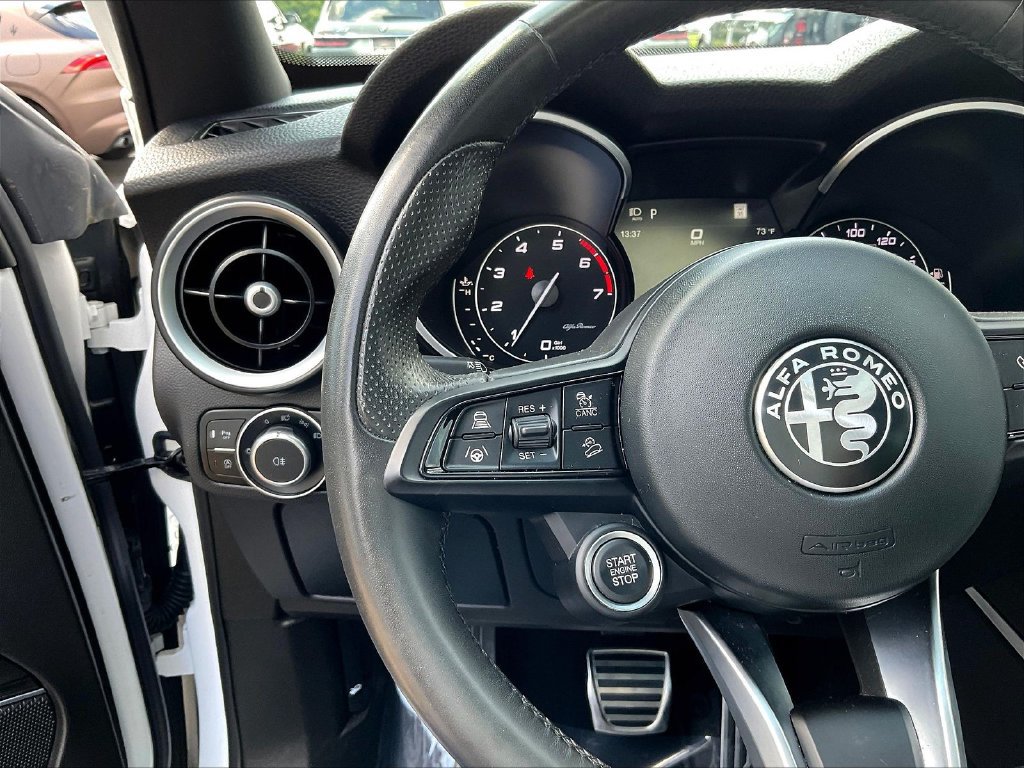 Used 2023 Alfa Romeo Stelvio Ti w/ Active Assist Plus Package AWD/4WD image 11