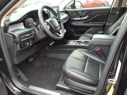 Used 2023 Lincoln Corsair AWD w/ Equipment Group 101A image 11