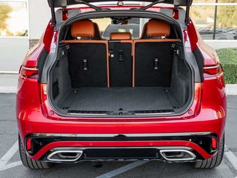 Used 2025 Jaguar F-PACE R-Dynamic S image 22