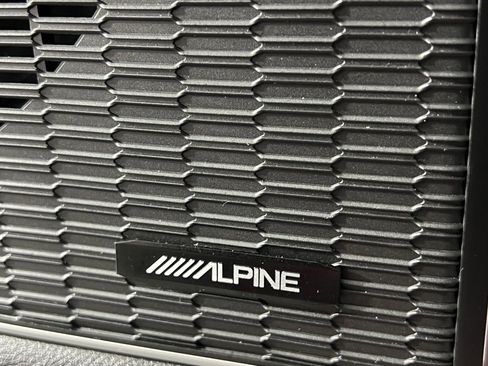 Certified 2024 Jeep Grand Cherokee Limited w/ Luxury Tech Group II image 19