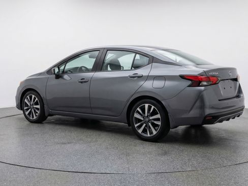 Used 2025 Nissan Versa SV image 6