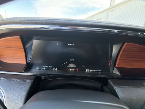 Used 2019 Lincoln Navigator Reserve AWD/4WD image 30