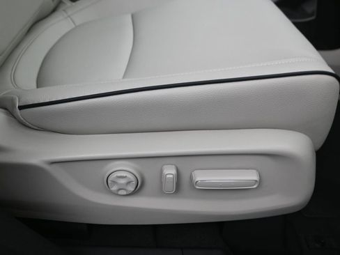 New 2026 Honda Odyssey Touring image 10