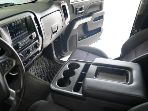 Used 2018 Chevrolet Silverado 1500 LT w/ All Star Edition AWD/4WD image 18