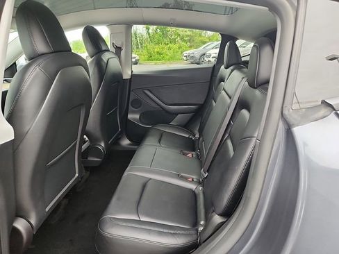 Used 2022 Tesla Model Y Performance AWD/4WD image 10