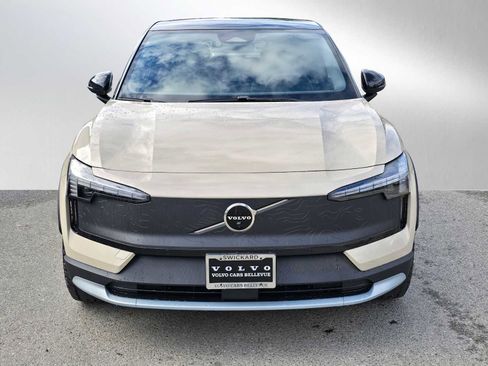 New 2026 Volvo EX30 Cross Country Ultra image 8