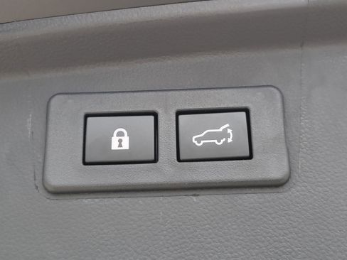 Used 2025 Subaru Outback Limited XT AWD/4WD image 12