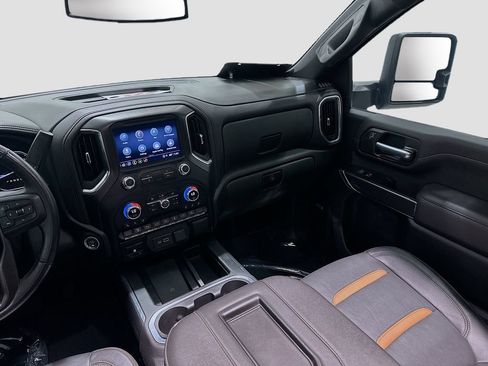 Used 2022 GMC Sierra 2500 AT4 w/ AT4 Preferred Package AWD/4WD image 25