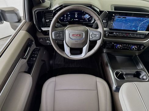 New 2026 GMC Sierra 2500 SLT w/ SLT Convenience Package image 15